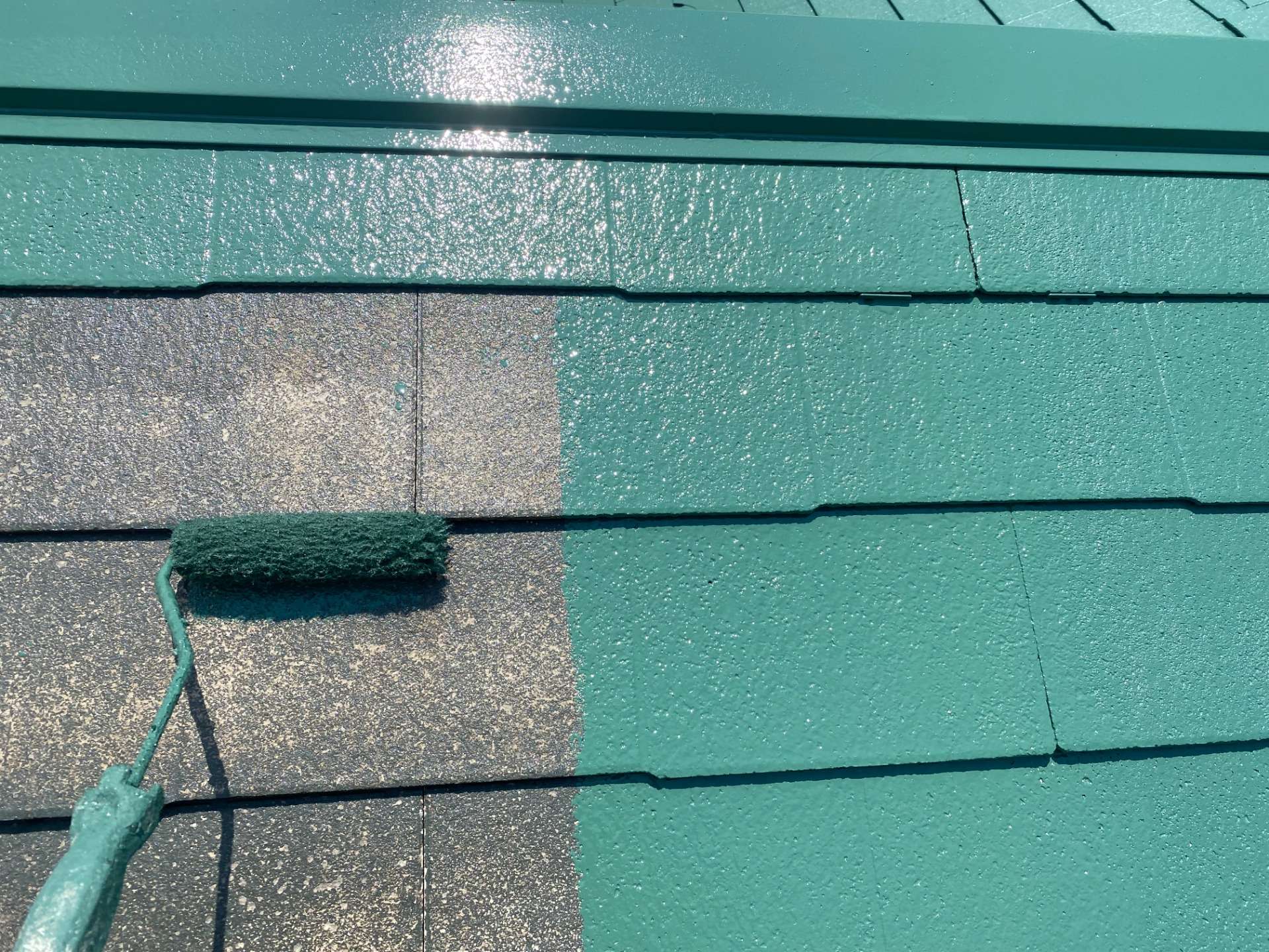 屋根塗装とは